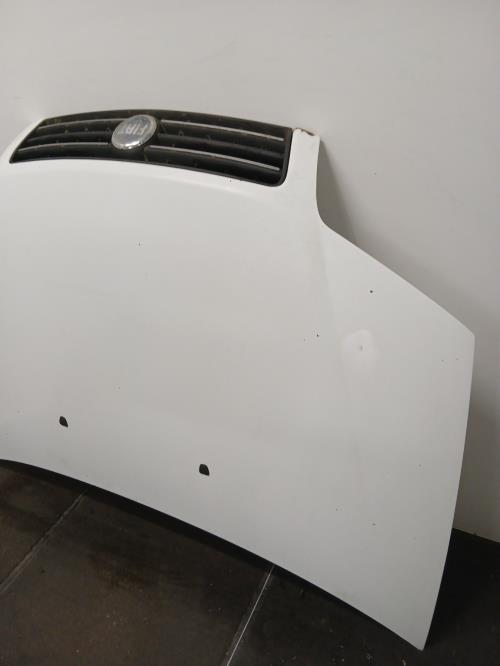 Image Capot - FIAT PUNTO 2