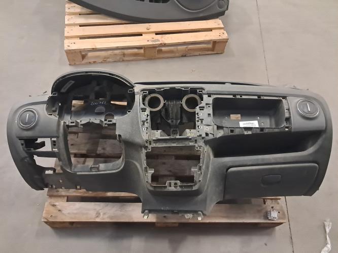 Image Planche de bord complete - DACIA DOKKER