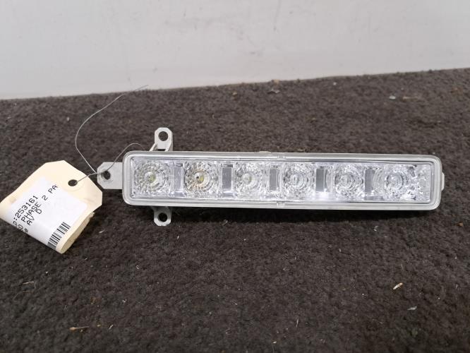 Image Feu diurne avant droit - CITROEN C3 PICASSO