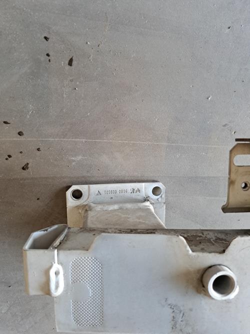 Image Renfort pare choc avant (traverse) - CITROEN C5 2