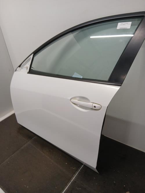 Image Porte avant gauche - MAZDA 3 2