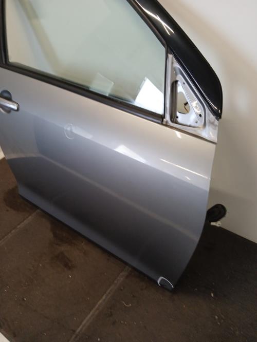 Image Porte avant droit - SUZUKI SWIFT 4