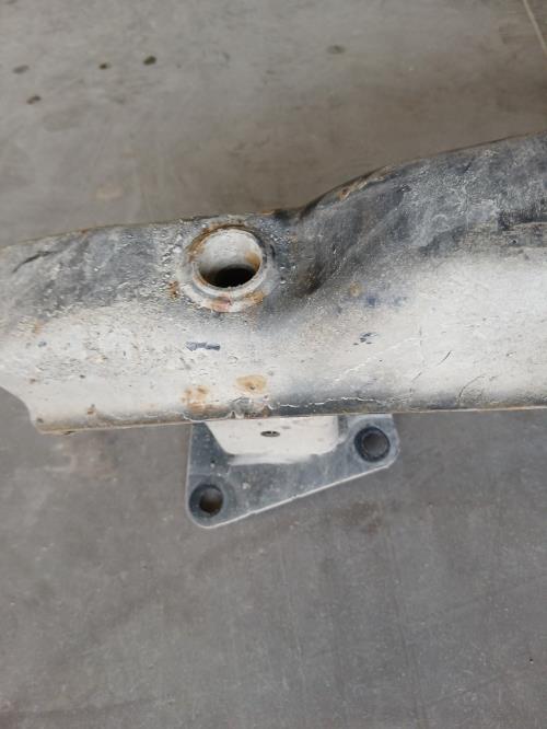 Image Renfort pare choc arriere (traverse) - VOLKSWAGEN TOURAN 2