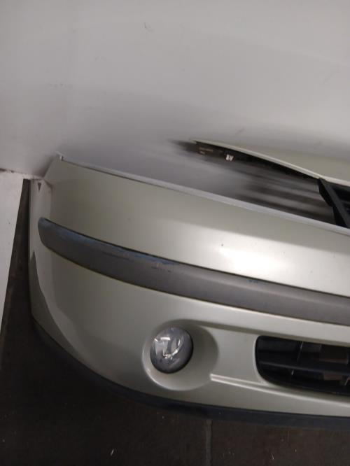 Image Pare choc avant - RENAULT LAGUNA 2