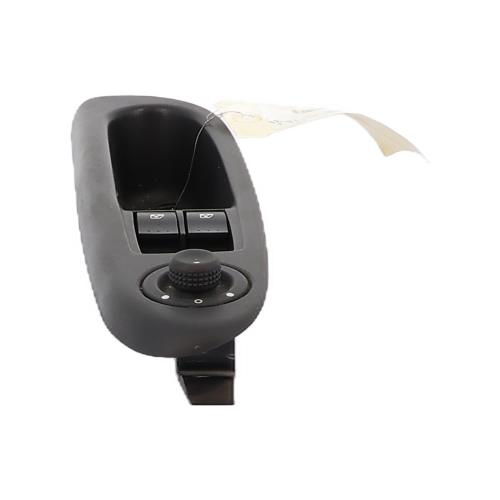 Image Interrupteur de leve vitre avant gauche - RENAULT CLIO 2