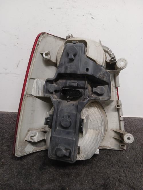 Image Feu arriere principal droit (feux) - VOLKSWAGEN TOURAN 1