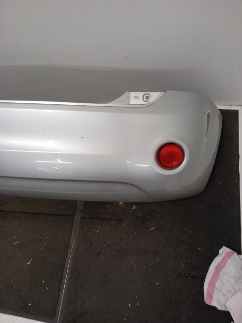 Image Pare choc arriere - FORD FIESTA 5