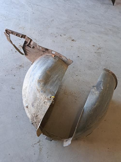 Image Pare boue avant gauche - PEUGEOT 207