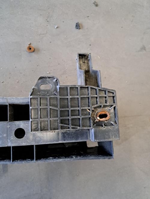 Image Renfort pare choc arriere (traverse) - RENAULT CLIO 4