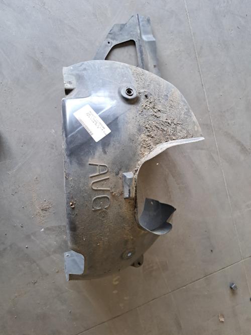 Image Pare boue avant gauche - PEUGEOT 208 1