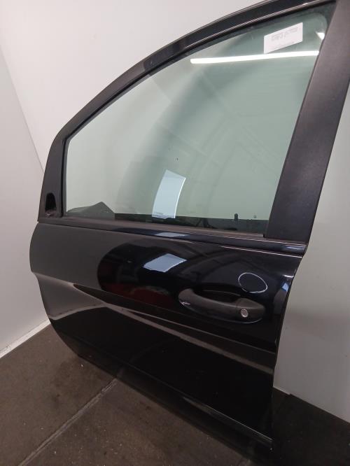 Image Porte avant gauche - MERCEDES CLASSE B 245