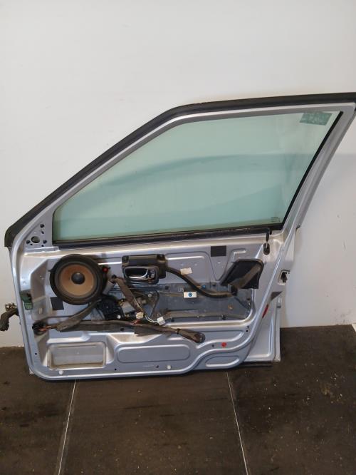 Image Porte avant droit - VOLVO V 70 1