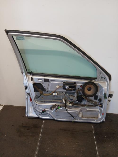 Image Porte avant gauche - VOLVO V 70 1