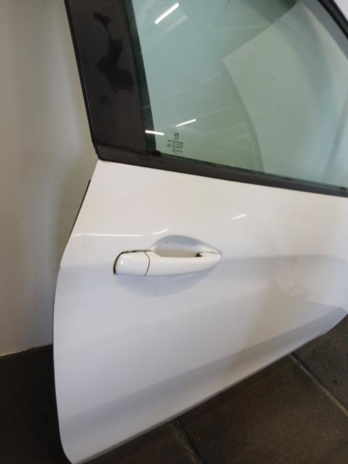 Image Porte avant droit - PEUGEOT 208 1