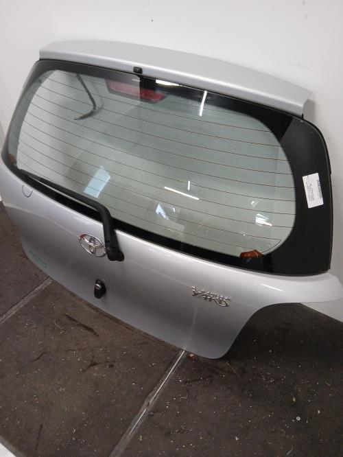 Image Malle/Hayon arriere - TOYOTA YARIS 1
