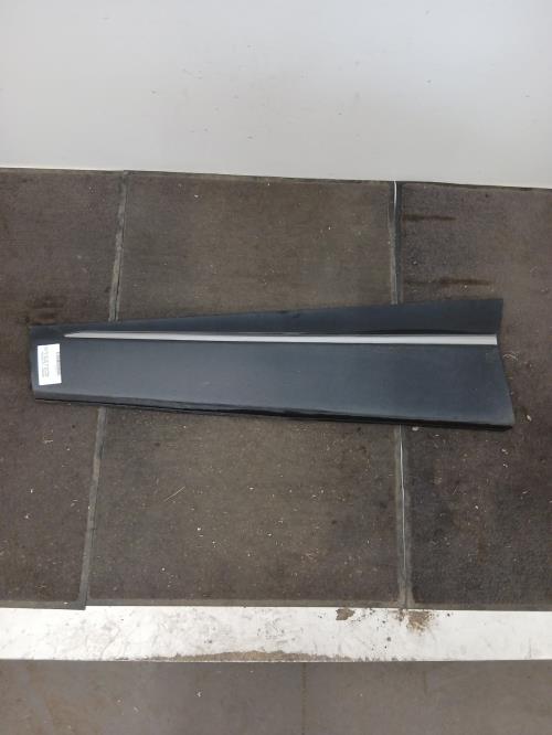 Image Baguette de porte avant gauche - RENAULT CAPTUR 1