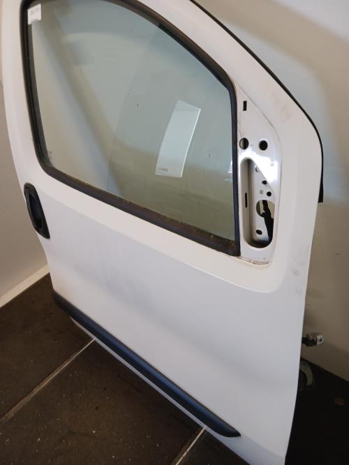 Image Porte avant droit - PEUGEOT BIPPER