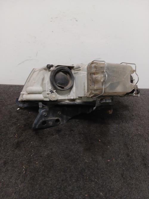 Image Optique avant principal droit (feux)(phare) - SKODA OCTAVIA 2