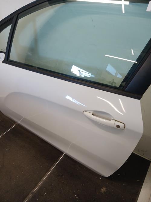 Image Porte avant gauche - PEUGEOT 208 1