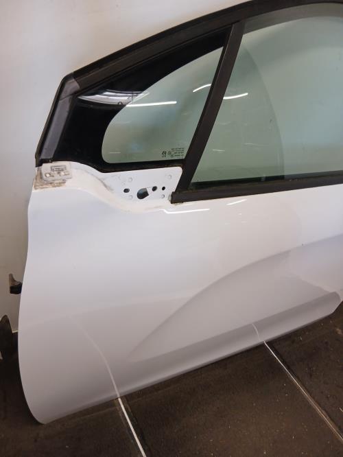 Image Porte avant gauche - PEUGEOT 208 1