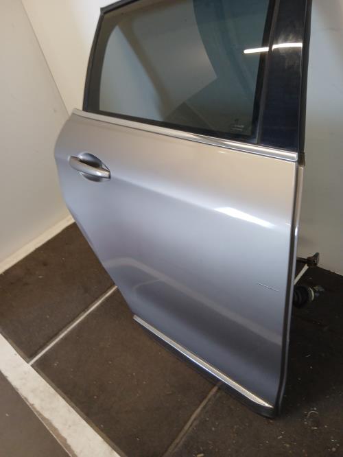 Image Porte arriere droit - PEUGEOT 2008 1