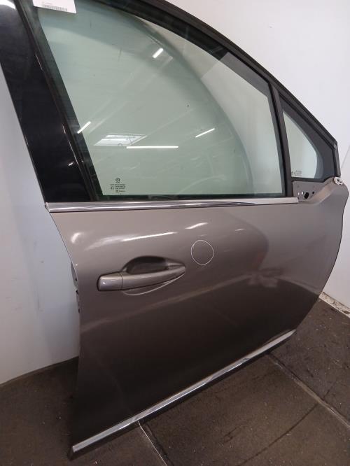 Image Porte avant droit - PEUGEOT 2008 1