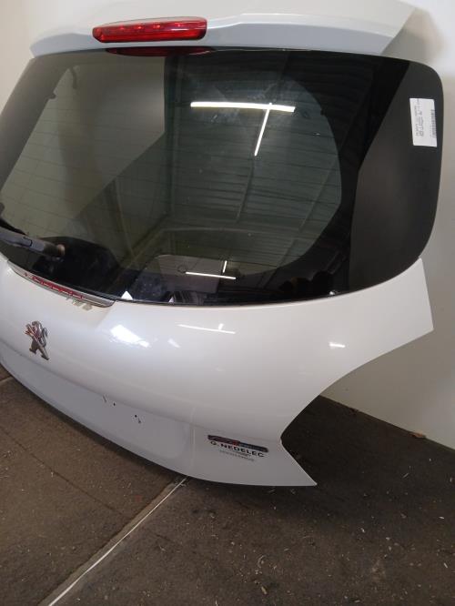 Image Malle/Hayon arriere - PEUGEOT 208 1