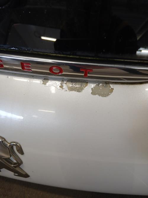 Image Malle/Hayon arriere - PEUGEOT 208 1