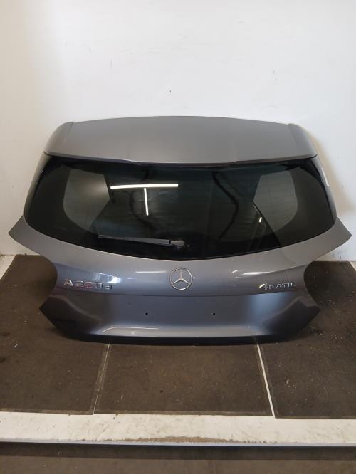 Image Malle/Hayon arriere - MERCEDES CLASSE A 176