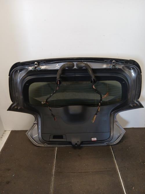 Image Malle/Hayon arriere - MERCEDES CLASSE A 176