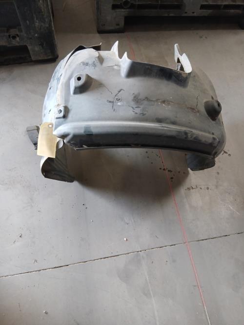 Image Pare boue avant gauche - BMW SERIE 1 E81
