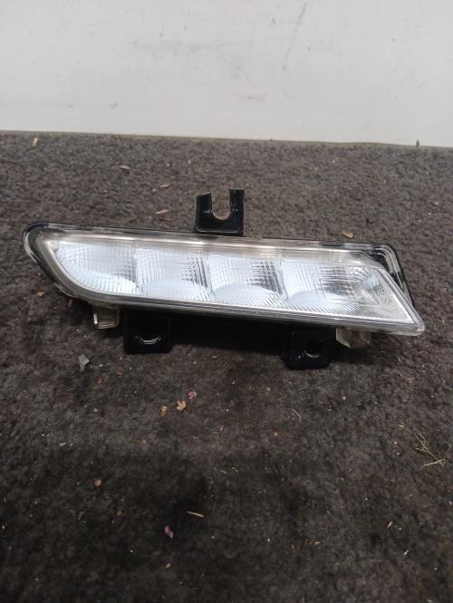 Image Feu diurne avant droit - RENAULT CLIO 4
