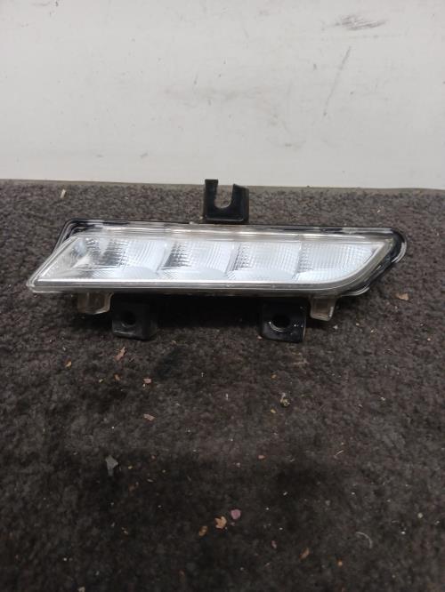 Image Feu diurne avant gauche - RENAULT CLIO 4
