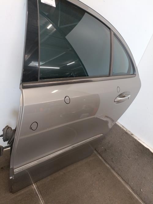 Image Porte arriere gauche - MERCEDES CLASSE E 211
