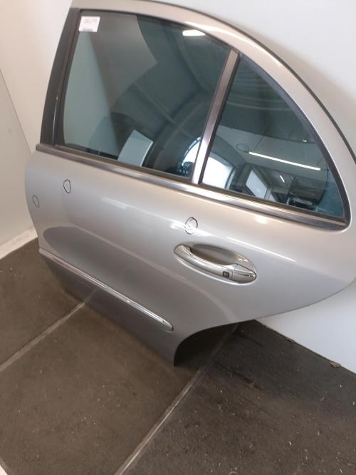 Image Porte arriere gauche - MERCEDES CLASSE E 211