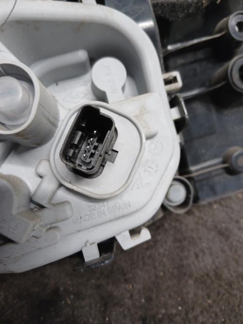 Image Feu arriere principal droit (feux) - RENAULT CAPTUR 1