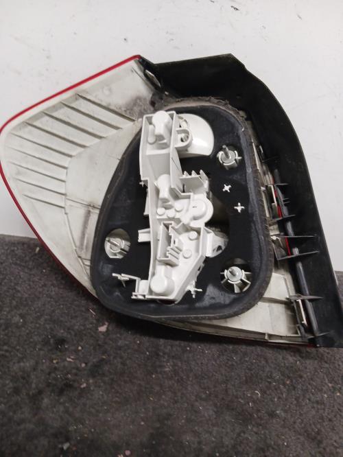 Image Feu arriere principal droit (feux) - BMW SERIE 1 E81