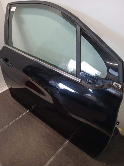 Image Porte avant droit - PEUGEOT 208 1