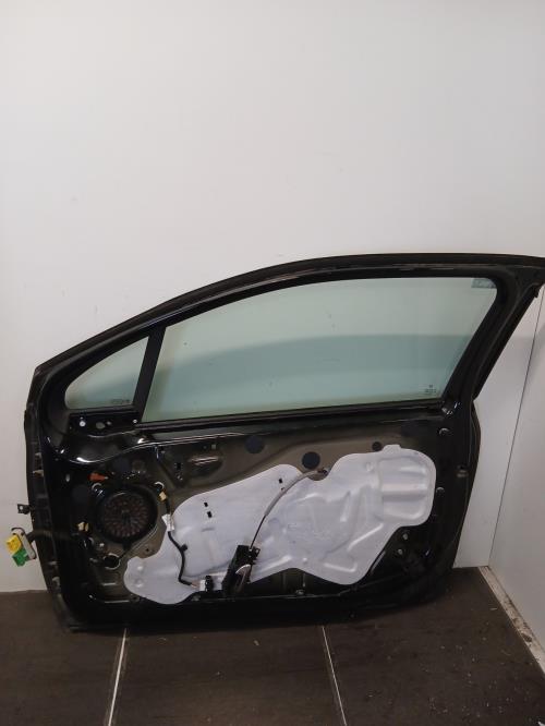Image Porte avant droit - PEUGEOT 208 1