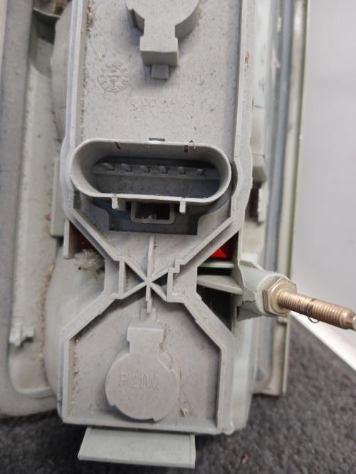 Image Feu arriere principal droit (feux) - FORD TOURNEO CONNECT 1