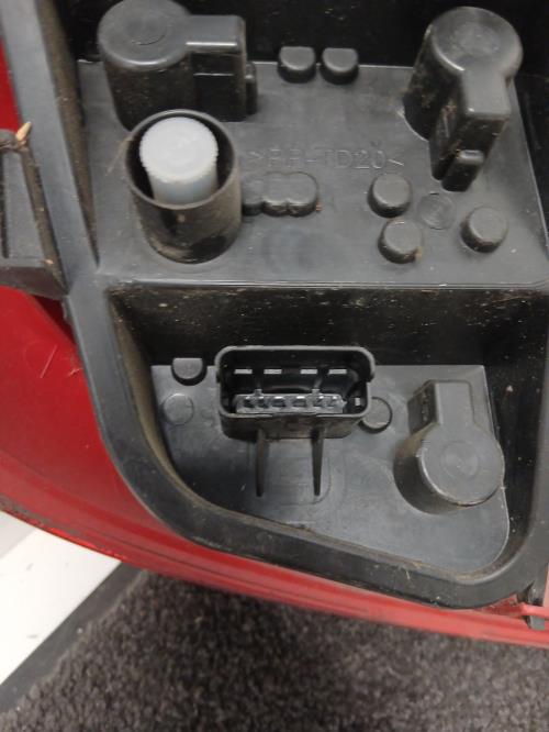 Image Feu arriere principal droit (feux) - RENAULT CLIO 3