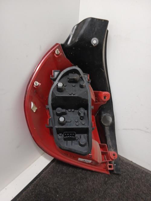 Image Feu arriere principal droit (feux) - RENAULT CLIO 3