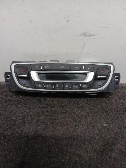 Image Commande chauffage - RENAULT MEGANE 3