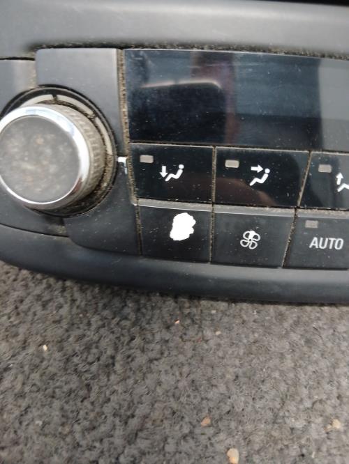 Image Facade autoradio - OPEL INSIGNIA 1