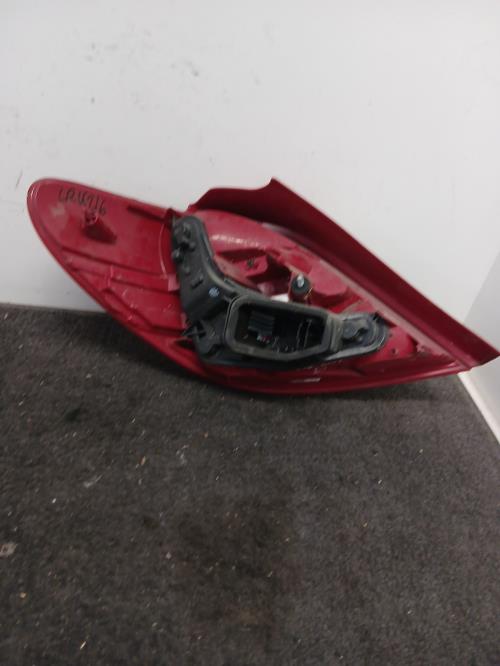 Image Feu arriere principal droit (feux) - PEUGEOT 207