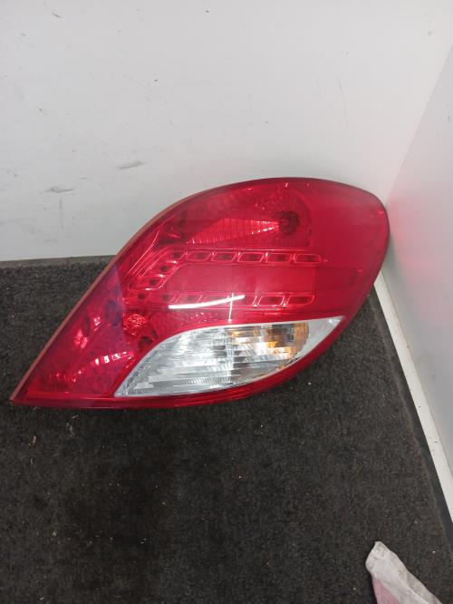 Image Feu arriere principal droit (feux) - PEUGEOT 207