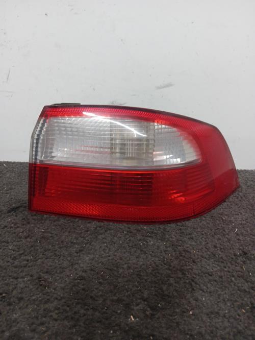 Image Feu arriere principal droit (feux) - RENAULT LAGUNA 2