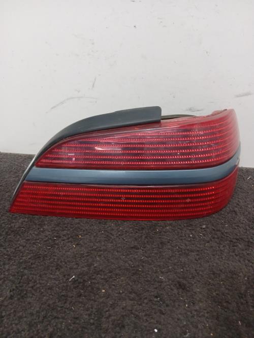 Image Feu arriere principal droit (feux) - PEUGEOT 406