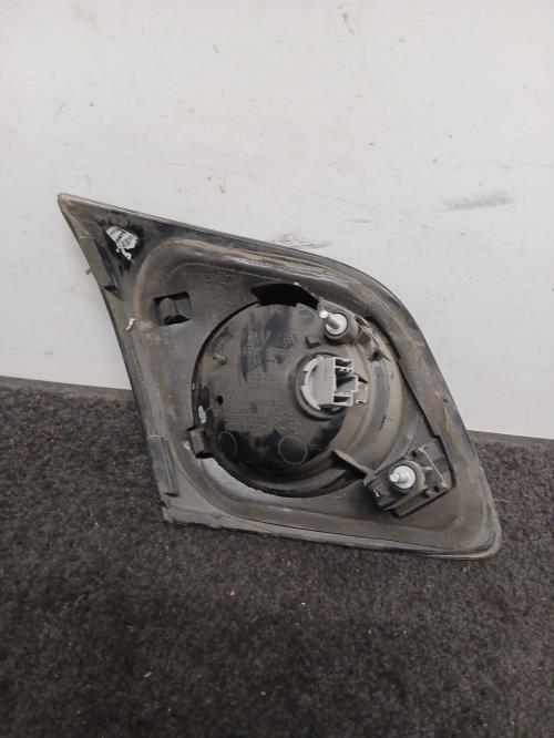 Image Feu arriere secondaire droit (feux) - MAZDA 3 1