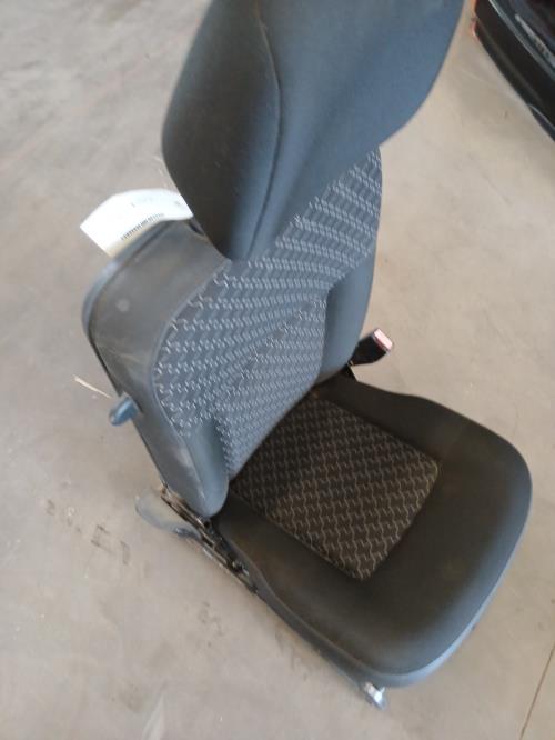 Image Siege avant droit - RENAULT KANGOO 2